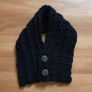 Black Knitted Neck Scarf. One Size.